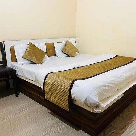 Hotel Shyam Sarover And Restaurant Ringas 外观 照片