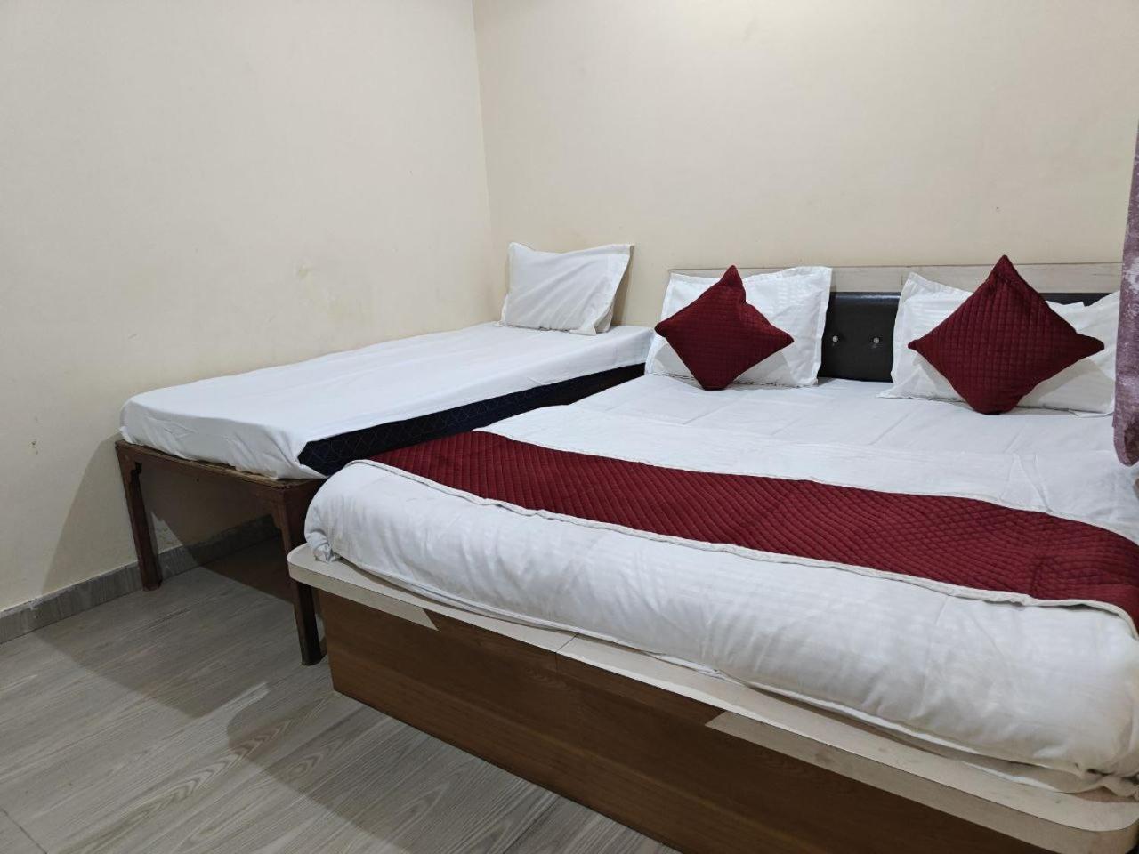 Hotel Shyam Sarover And Restaurant Ringas 外观 照片